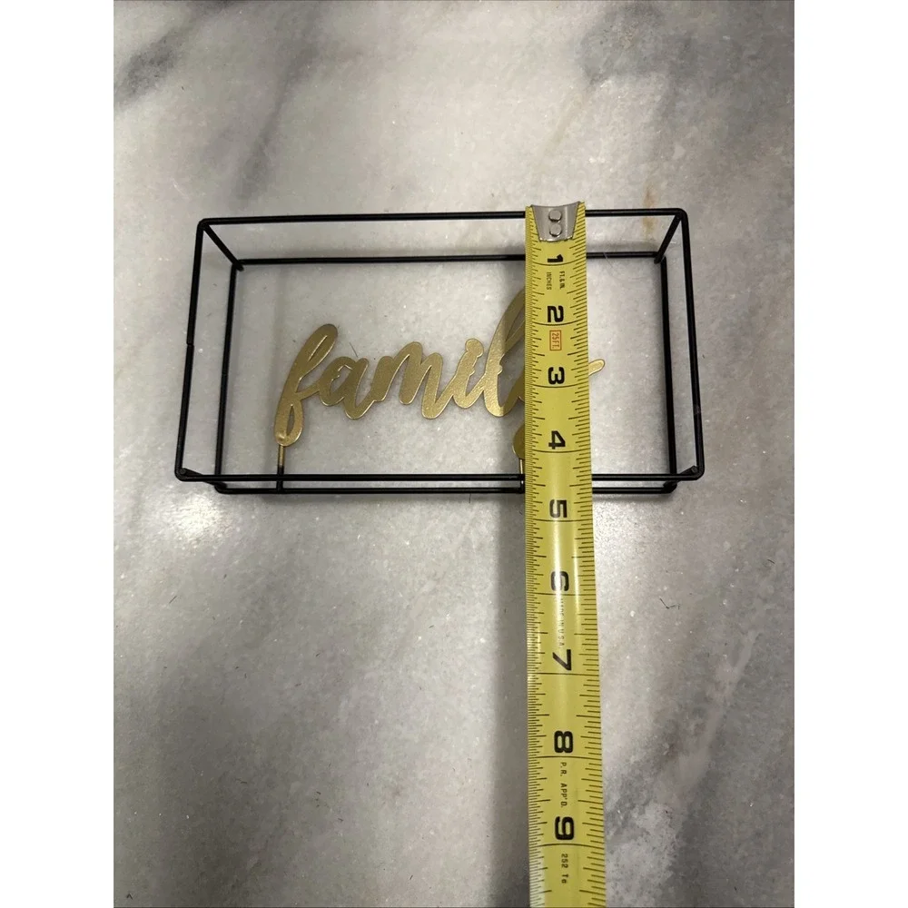 Cute Metal‎ Black And Gold Family Sign